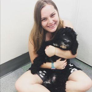 Meet your Posher, Kayla